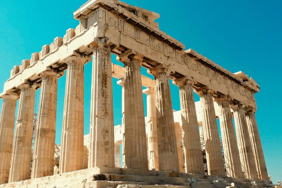 The Parthenon on the Acropolis in Athens, a guide to the best Athens neighborhoods for property buyers and Golden Visa investors